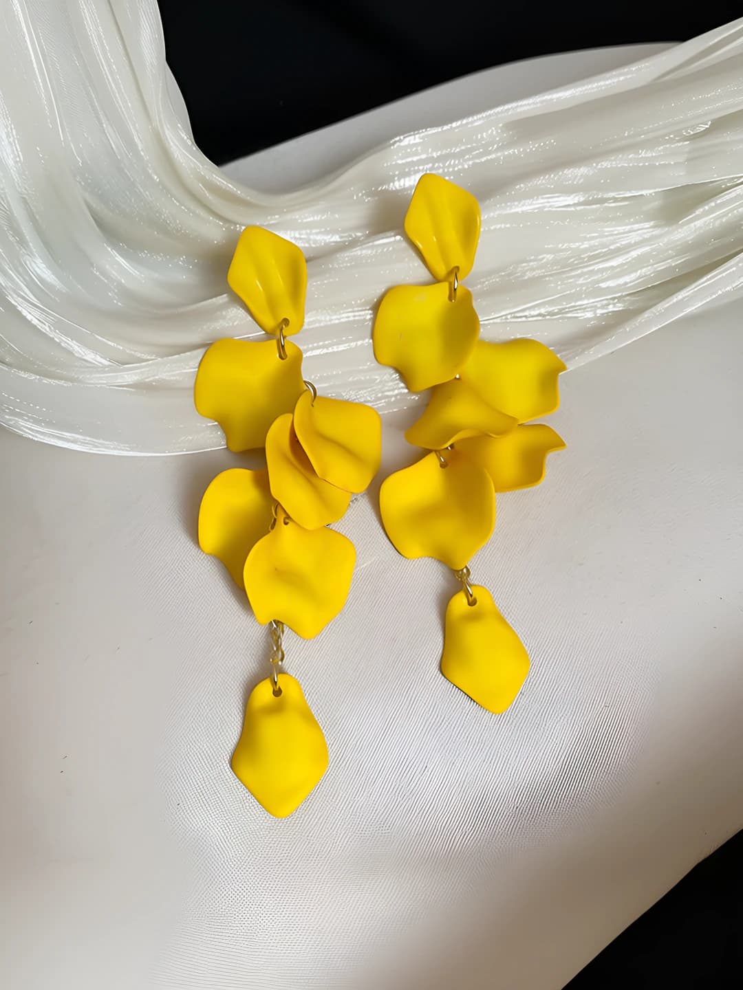 190# Silver - Yellow tassel