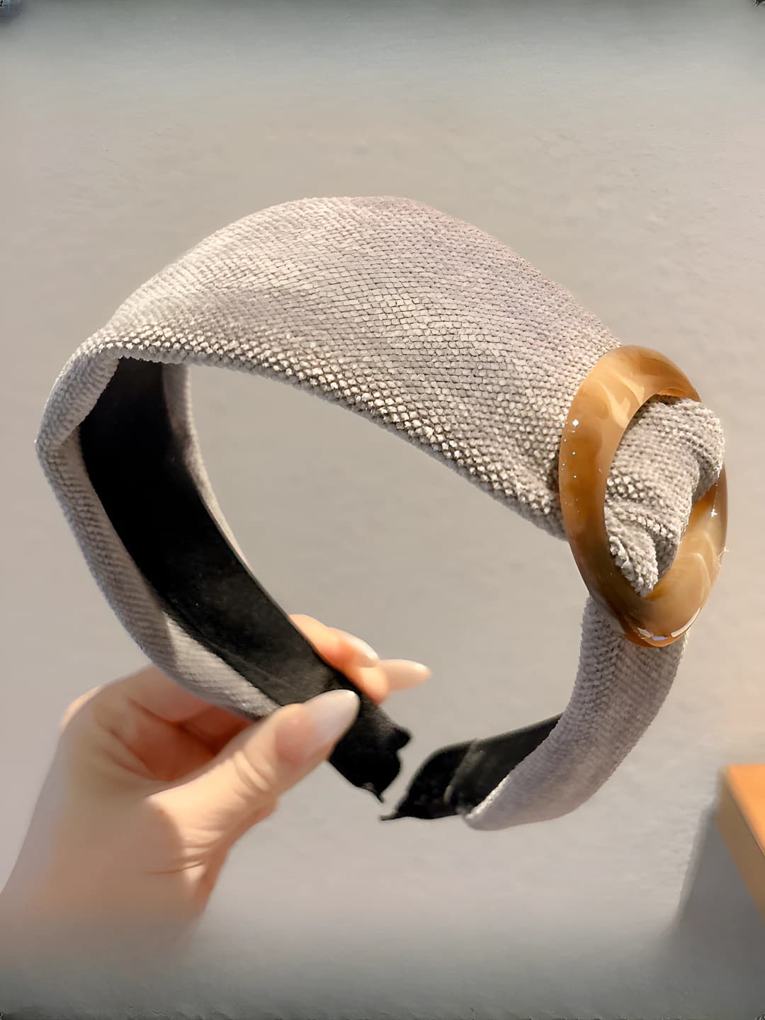 Grey - base 3 cm, edge 5 cm, accessory 5*5.2 cm