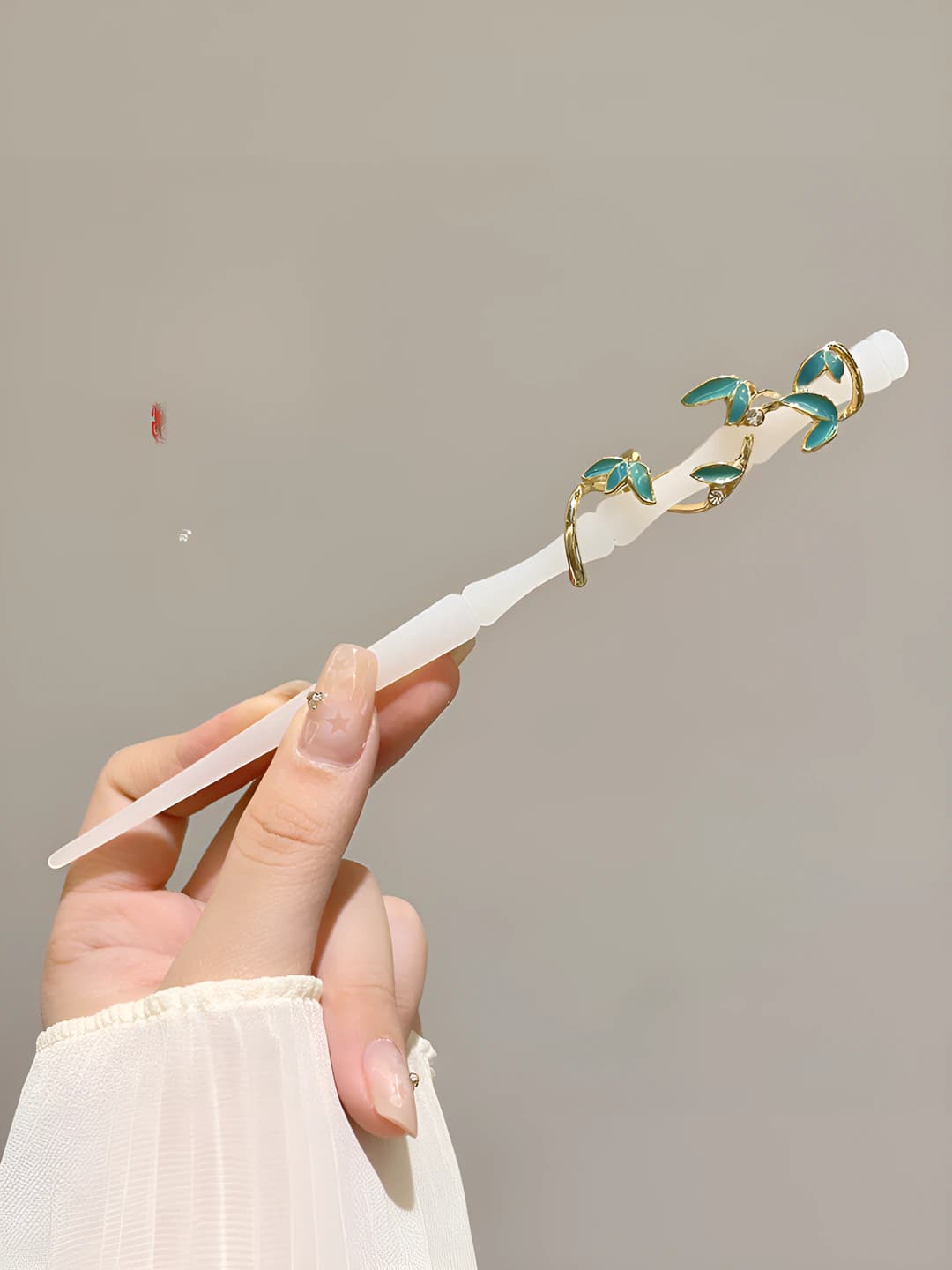 62# White jade - Dragon bamboo - Light blue leaf
