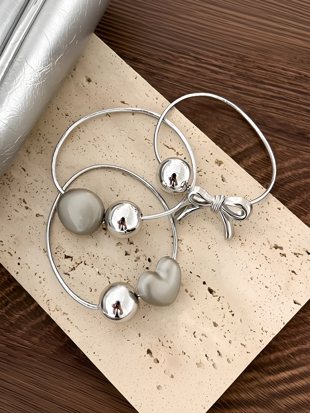 Women's decorative hair ties in Korean style: stretch, non-damaging, with bow and heart design