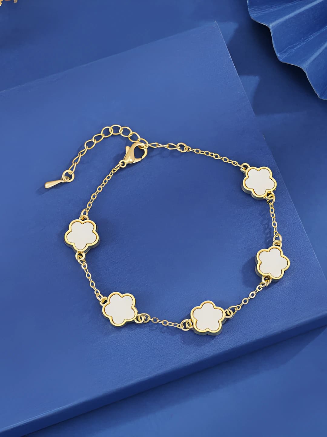 White clover bracelet S435