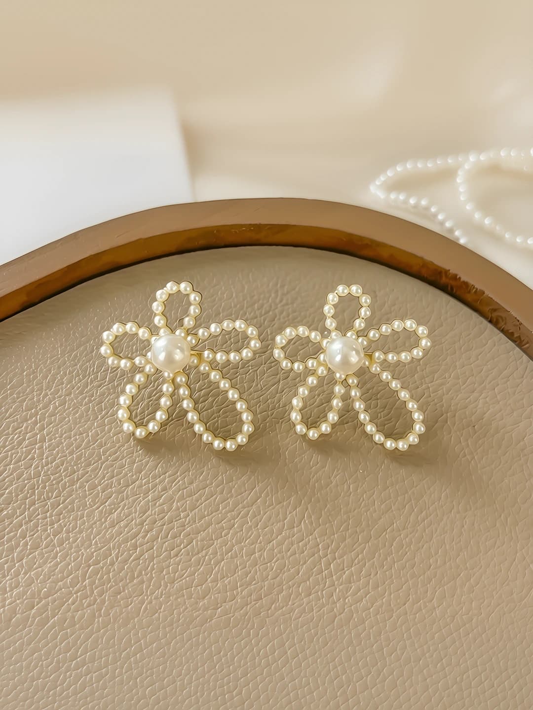 Pearl flower studs 925 silver post