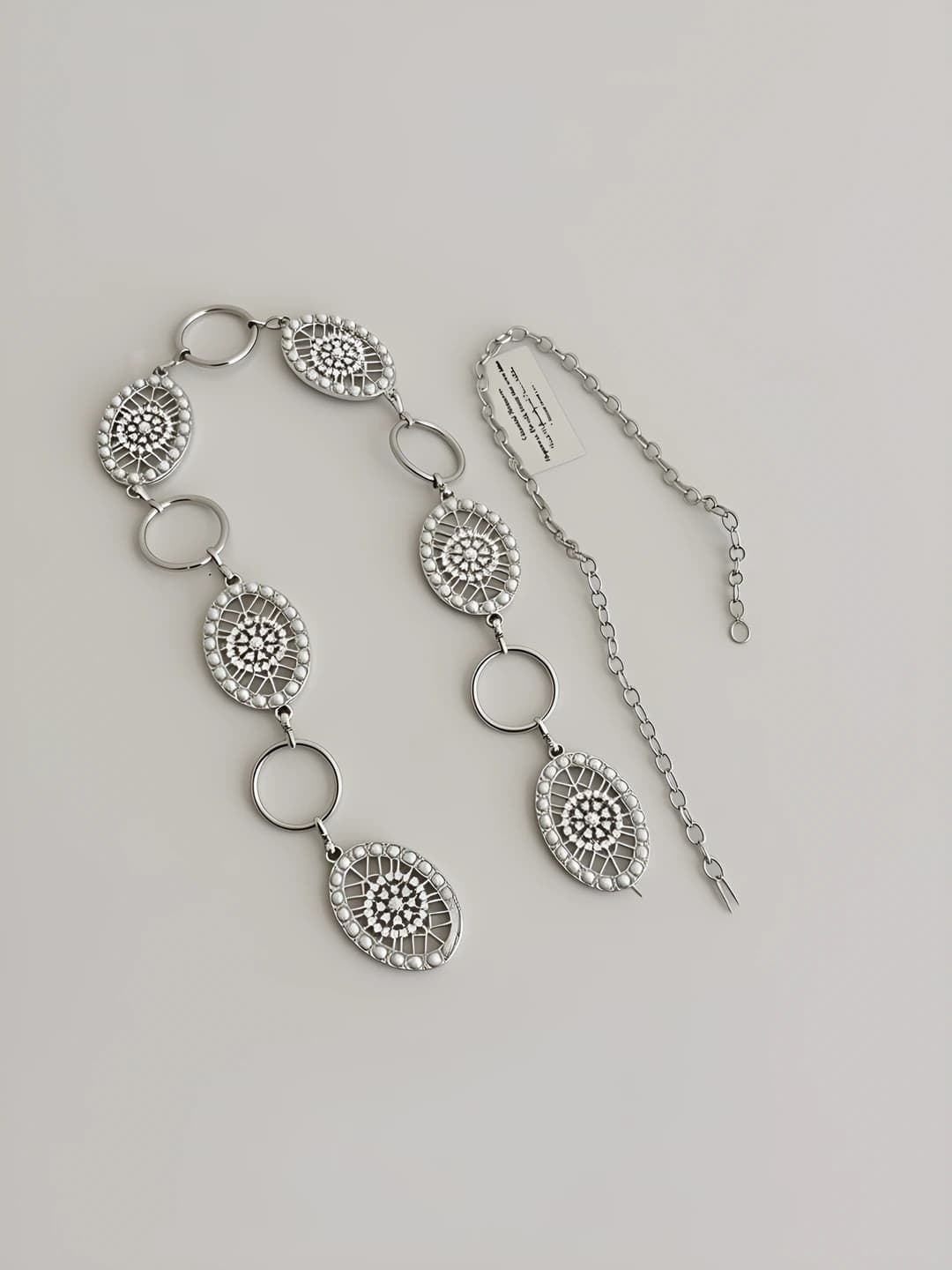 Silver oval diamond pearl belt - 116 cm
