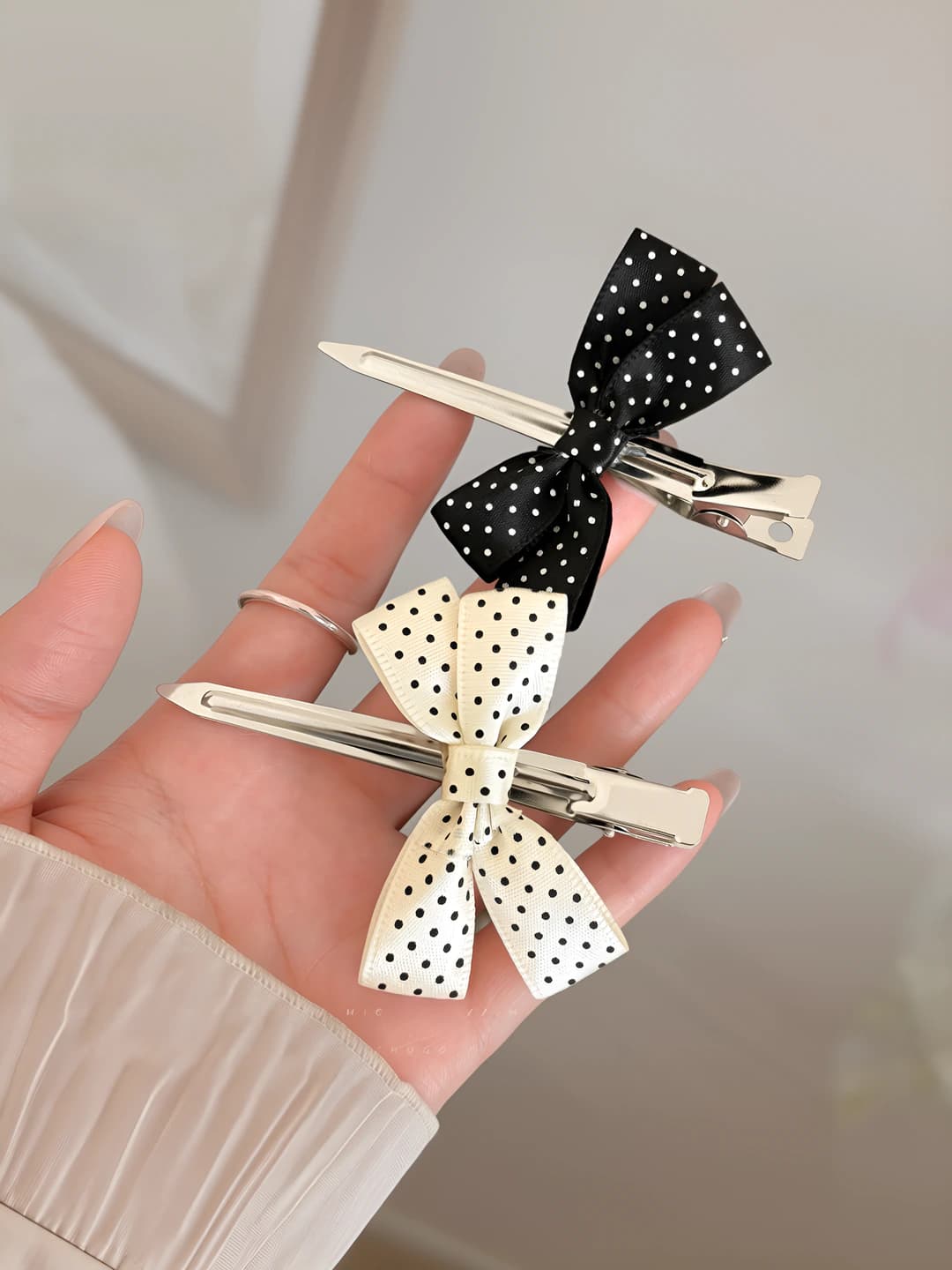 Women's hair clips: polka dot, bow, handmade, seamless, Korean-Japanese style