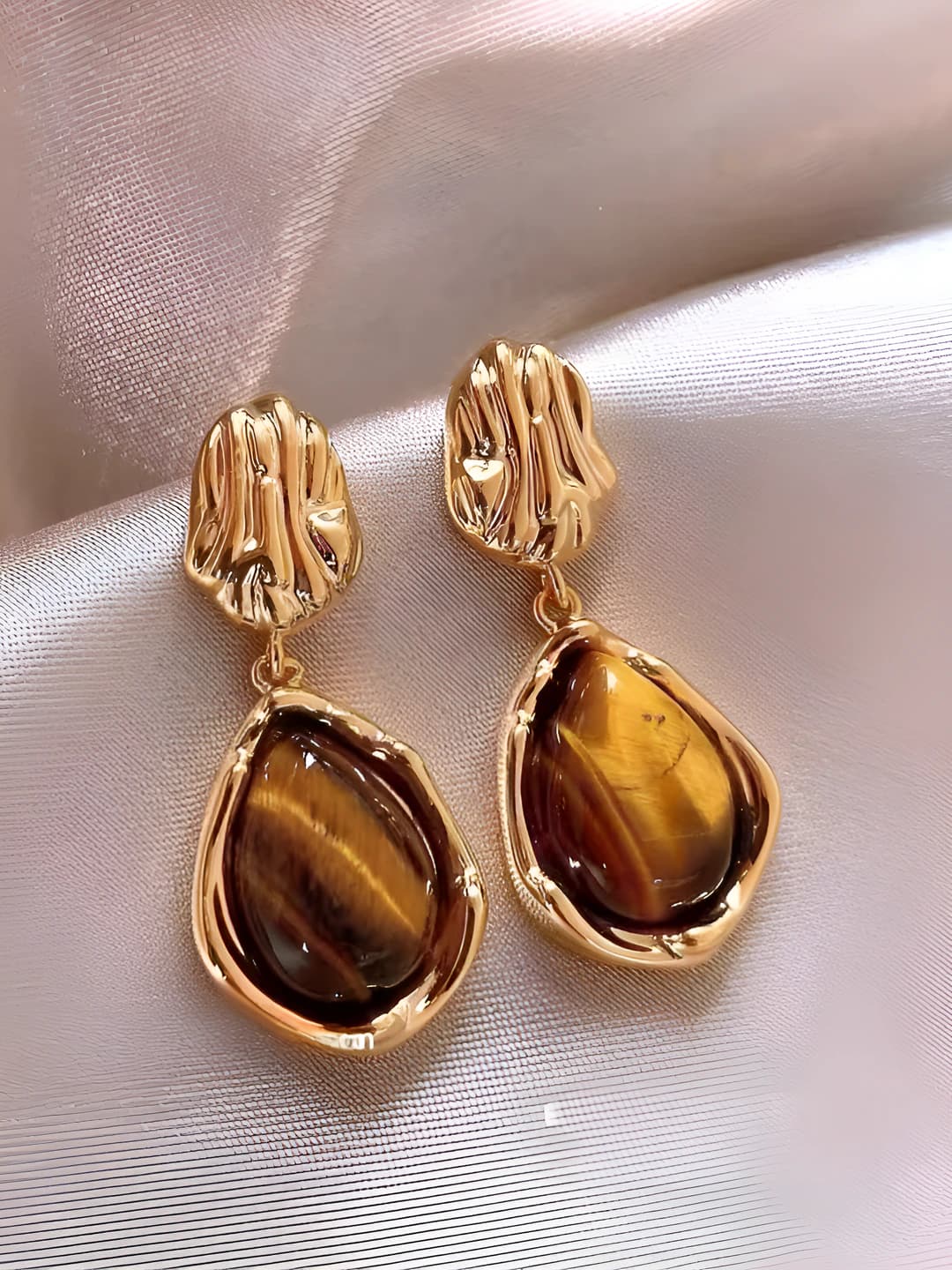 Meillard tiger eye teardrop studs