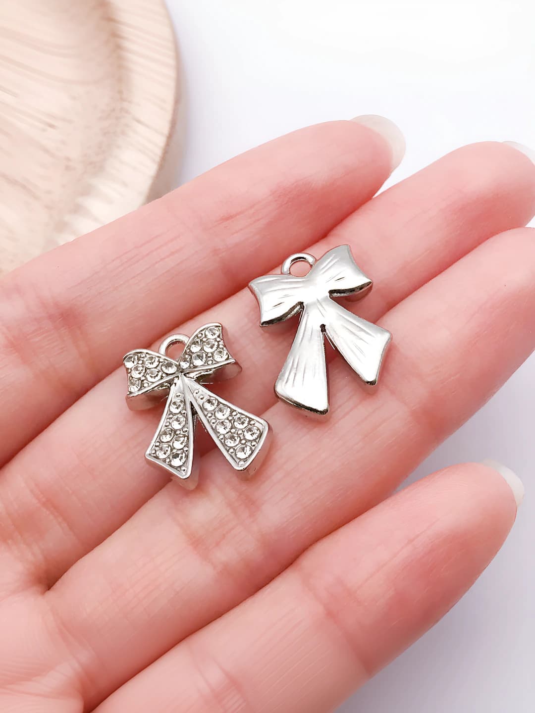 1 dona, osma, oq oltin, osma, qalin, olmos, tasma tugun, 19x13mm, 2.3g