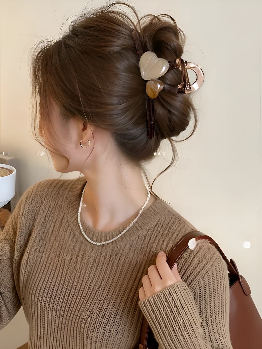Coffee, heart-shaped clip
