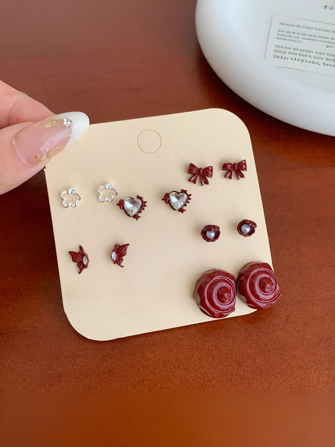 NEX11 Red conch earrings set