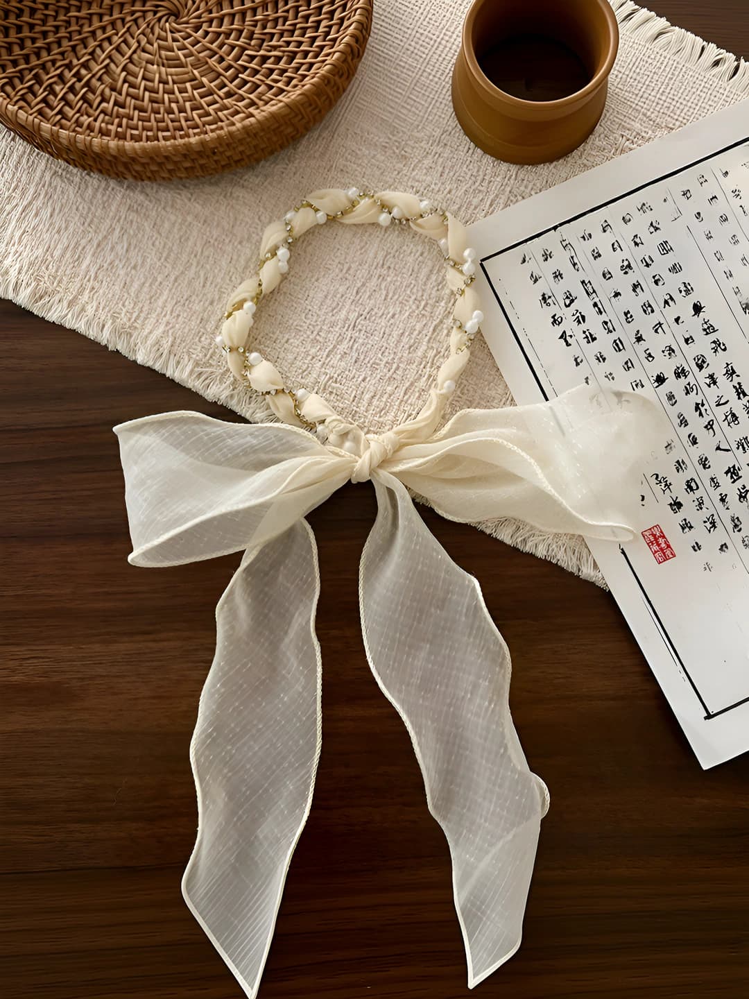 Off-white chiffon pearl, 172 cm
