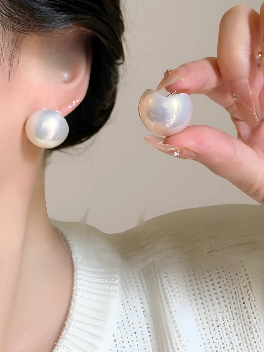Pearl stud earrings, 925 silver