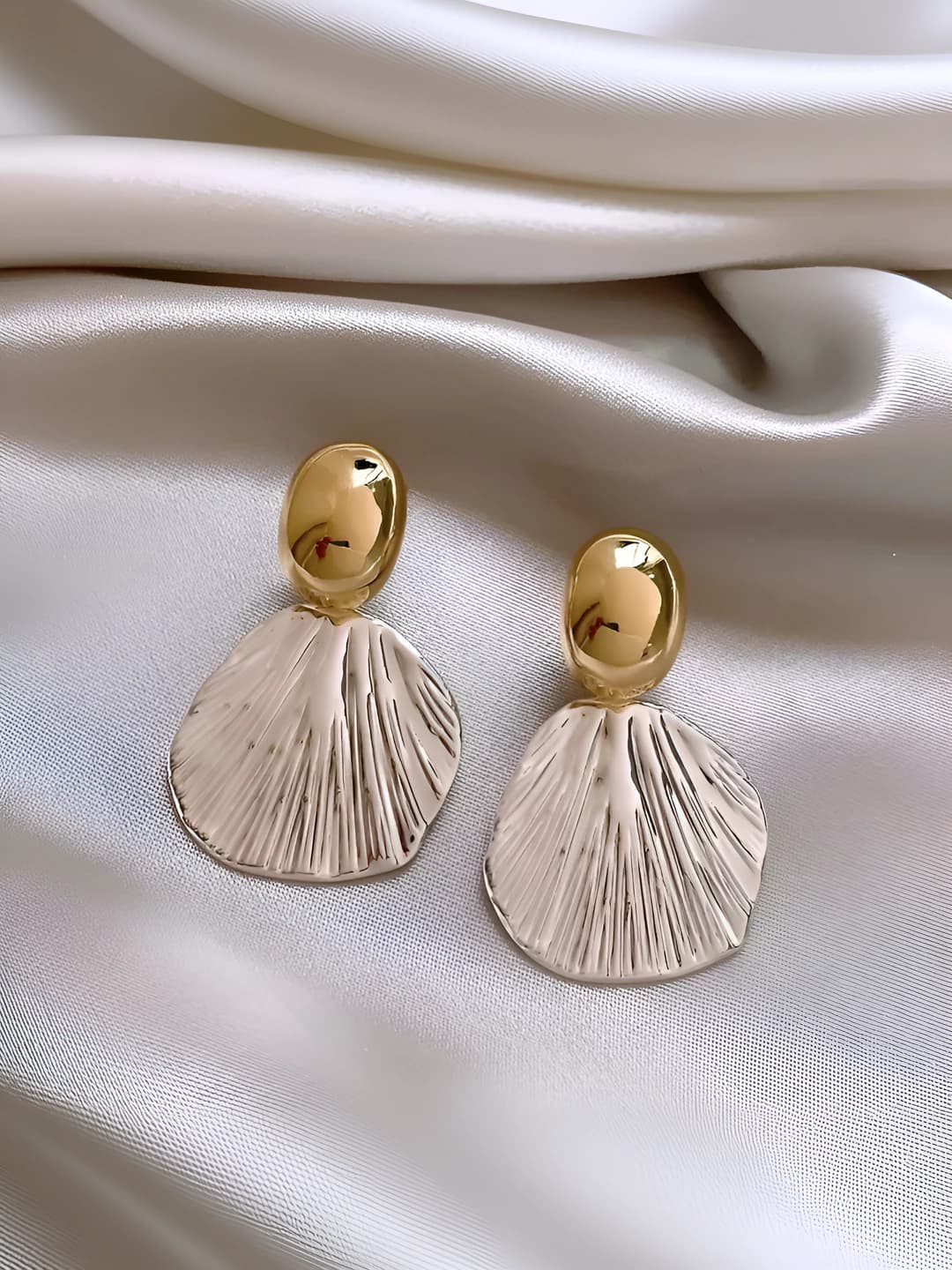 Metal shell earrings