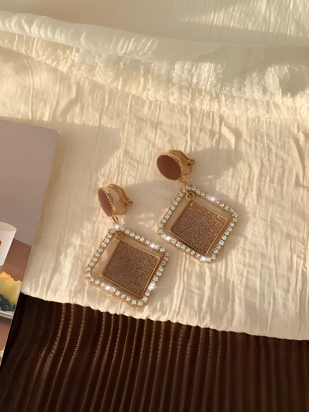 13 Coffee rhombus clip