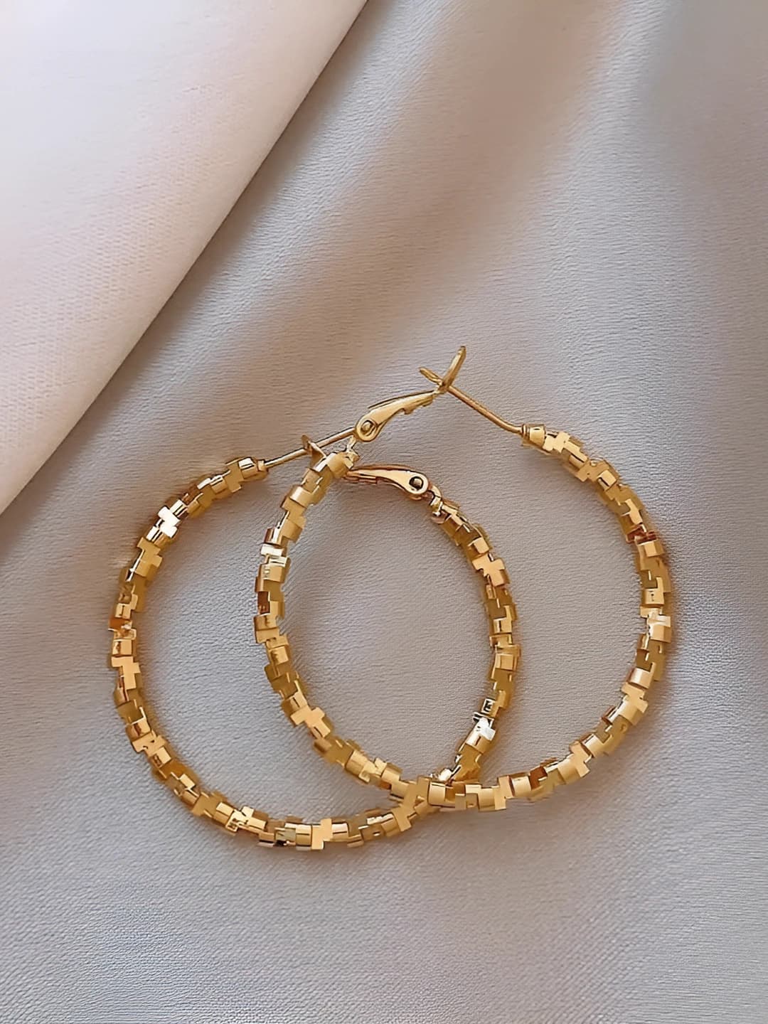 22-Gold silver hoop earring