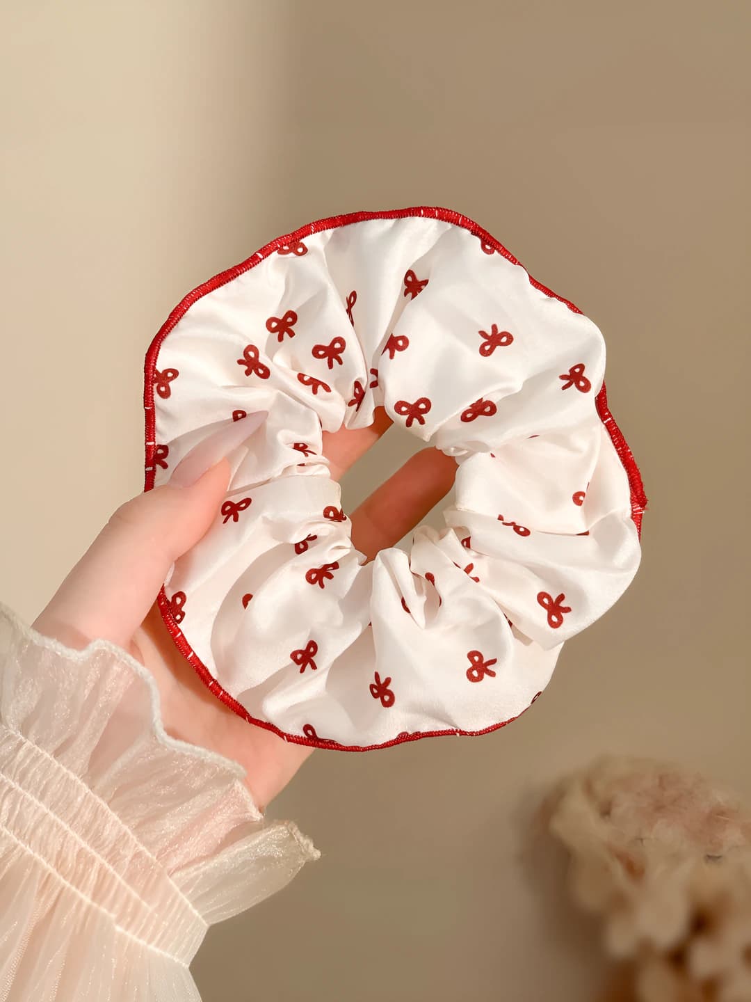 White bow print 14 cm