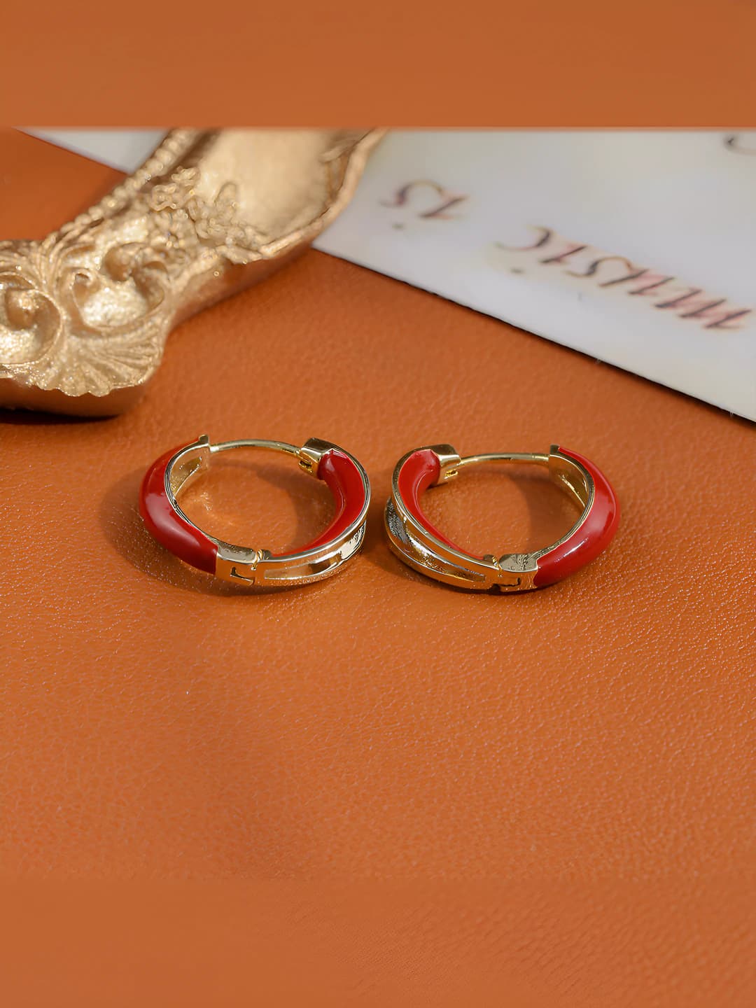 Women's retro geometric hoop earrings with enamel coating in burgundy red for autumn-winter