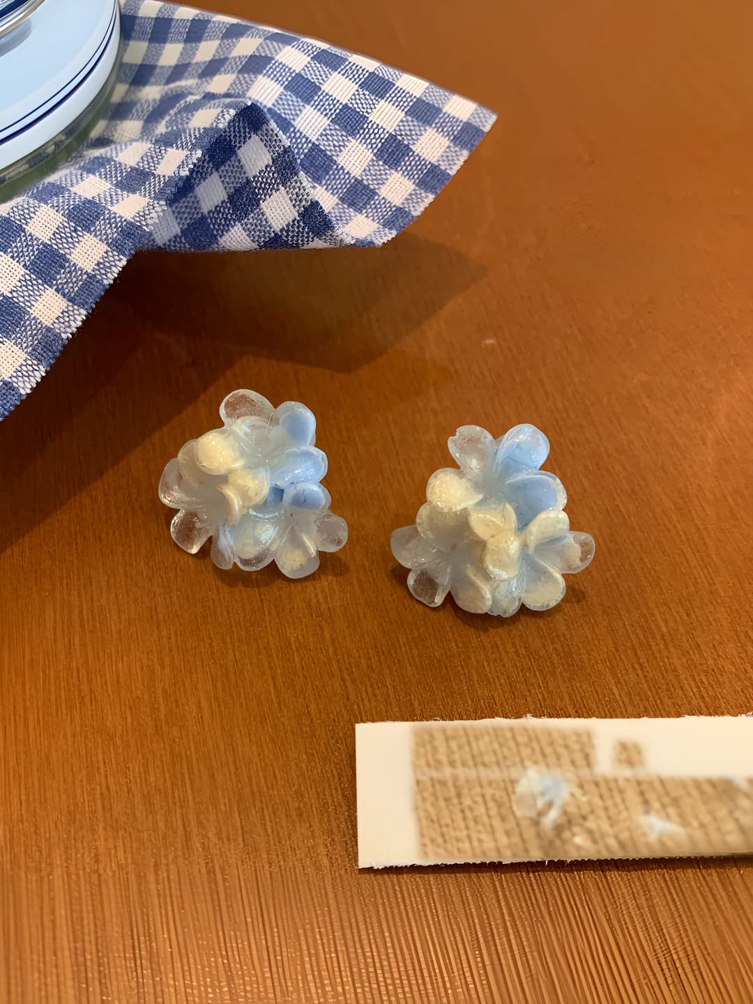 Blue three-petal