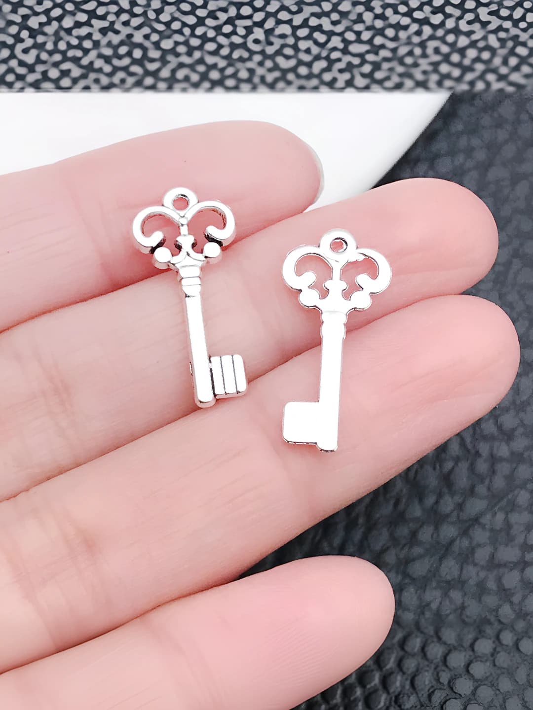 1 ta kichik kalit 10x22mm-0.4g-7706