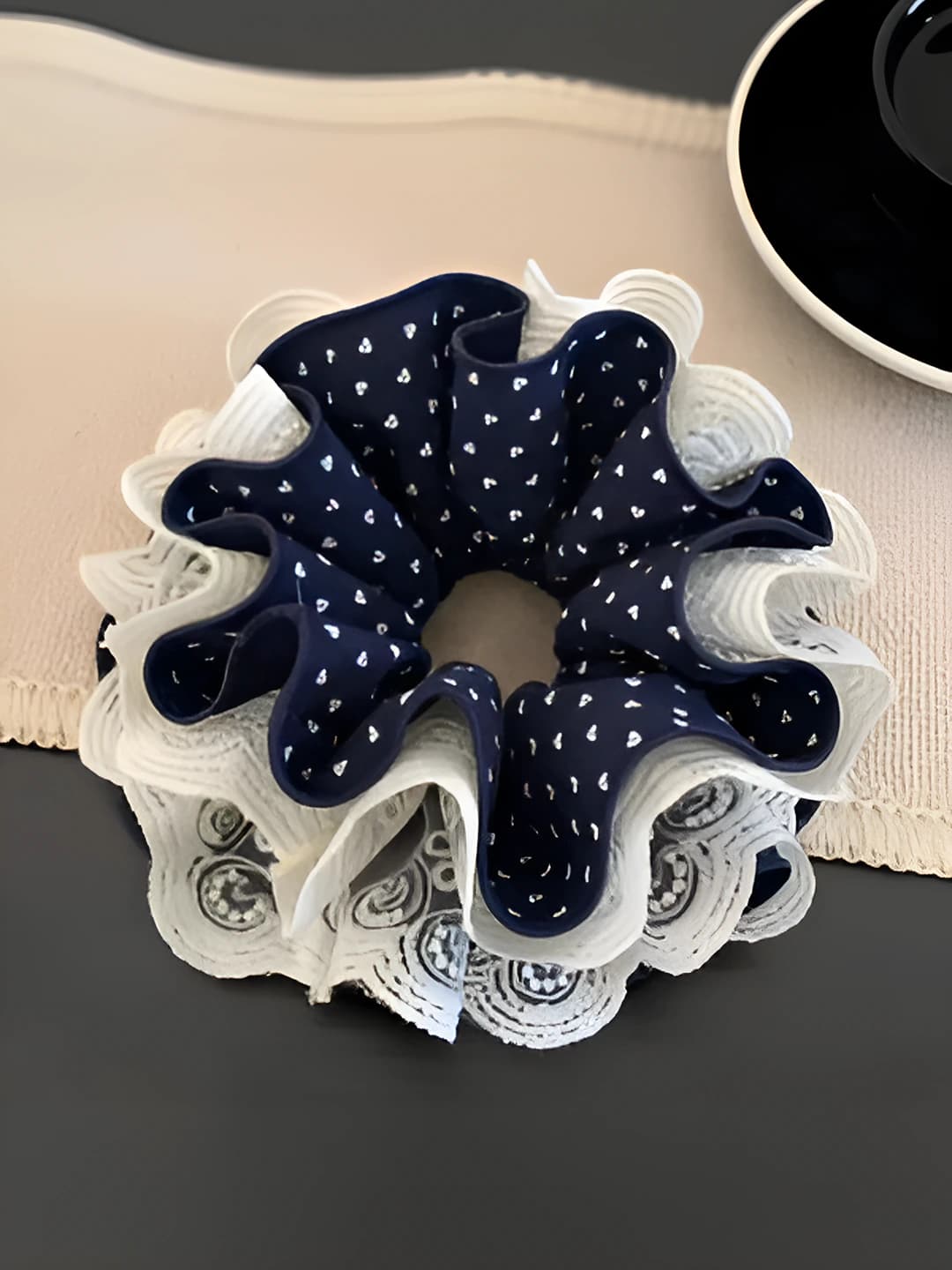 Polka dot lace hair tie - navy (1 pc)