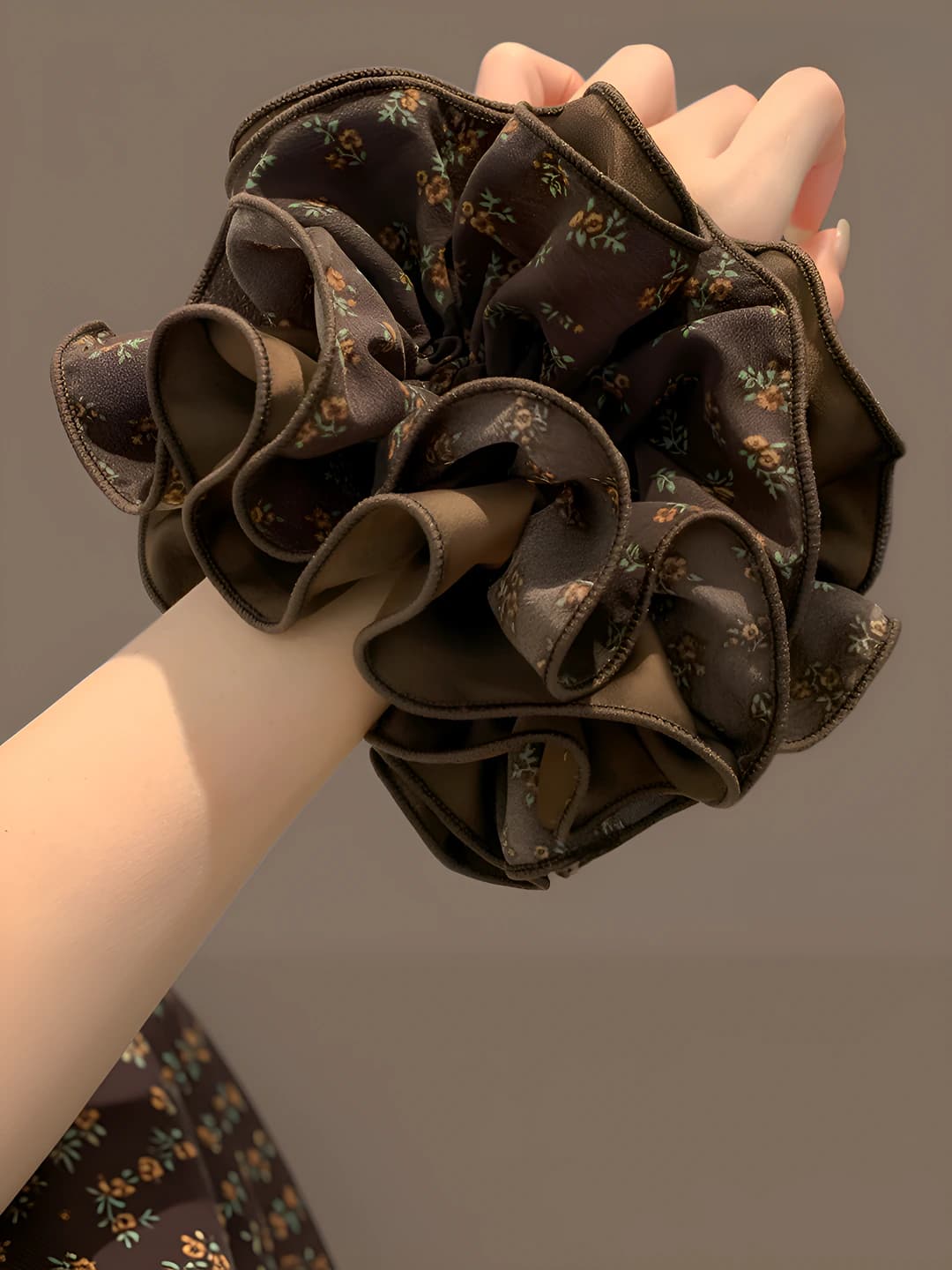 1# Floral brown 4-layer large hair tie ~16 cm