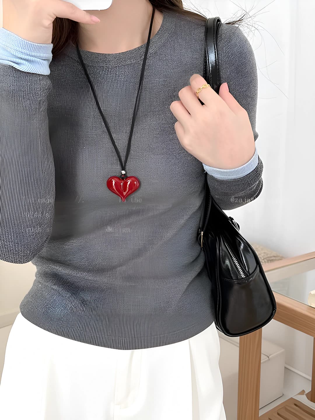 Ankora red, heart necklace