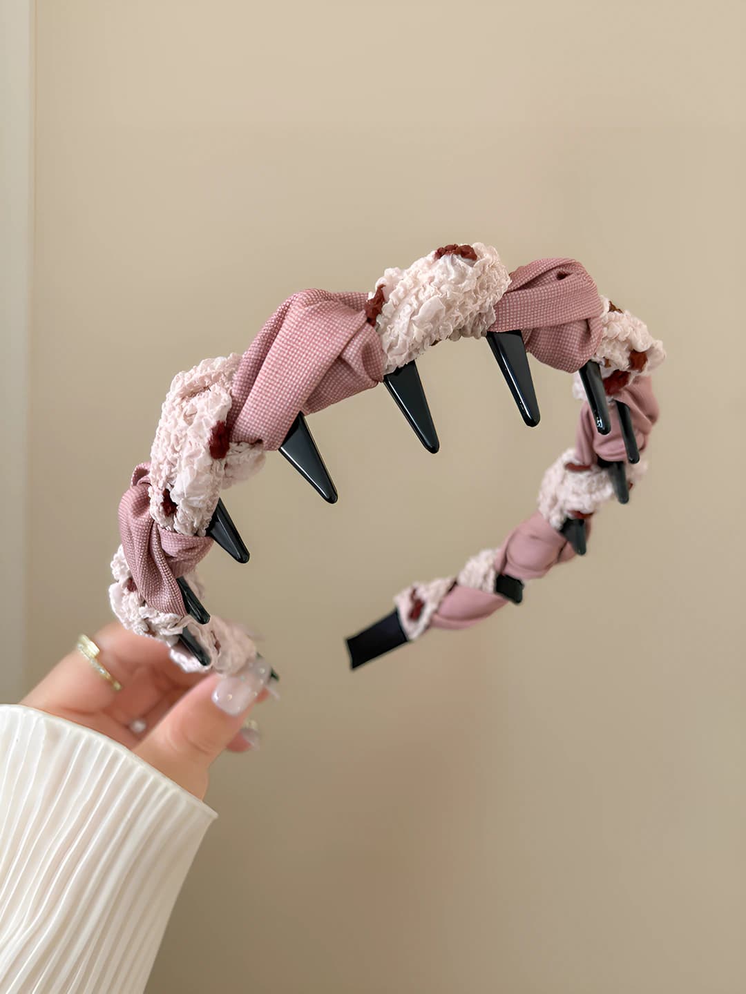 Pink toothed headband