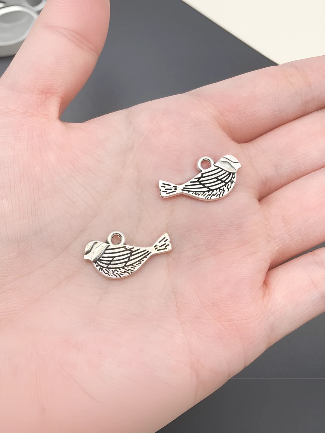 1 шт. Маленькая птица 11x21mm-0.8g