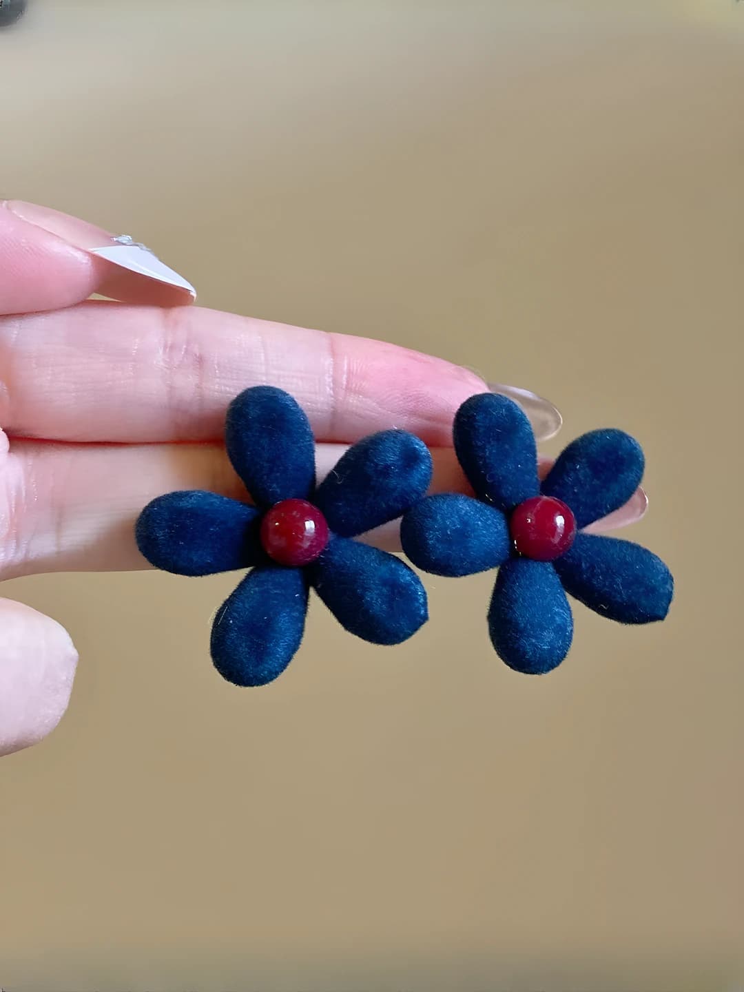 Blue velvet flower