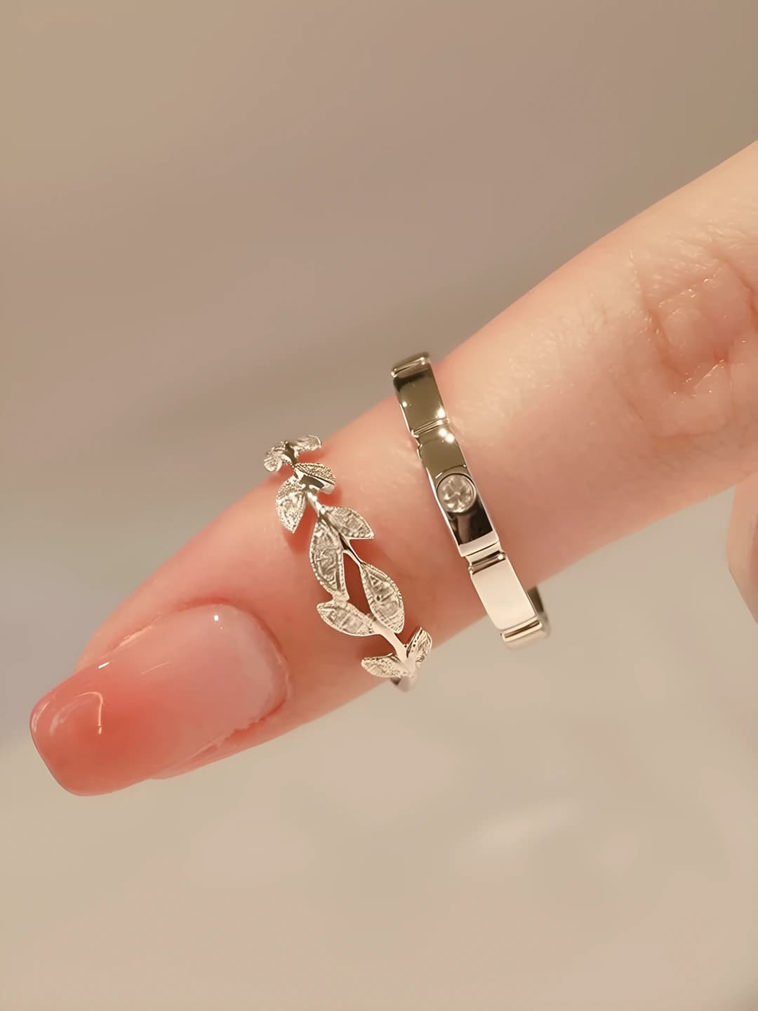 Women's couple rings: leaf and band, zircon, open, sparkling