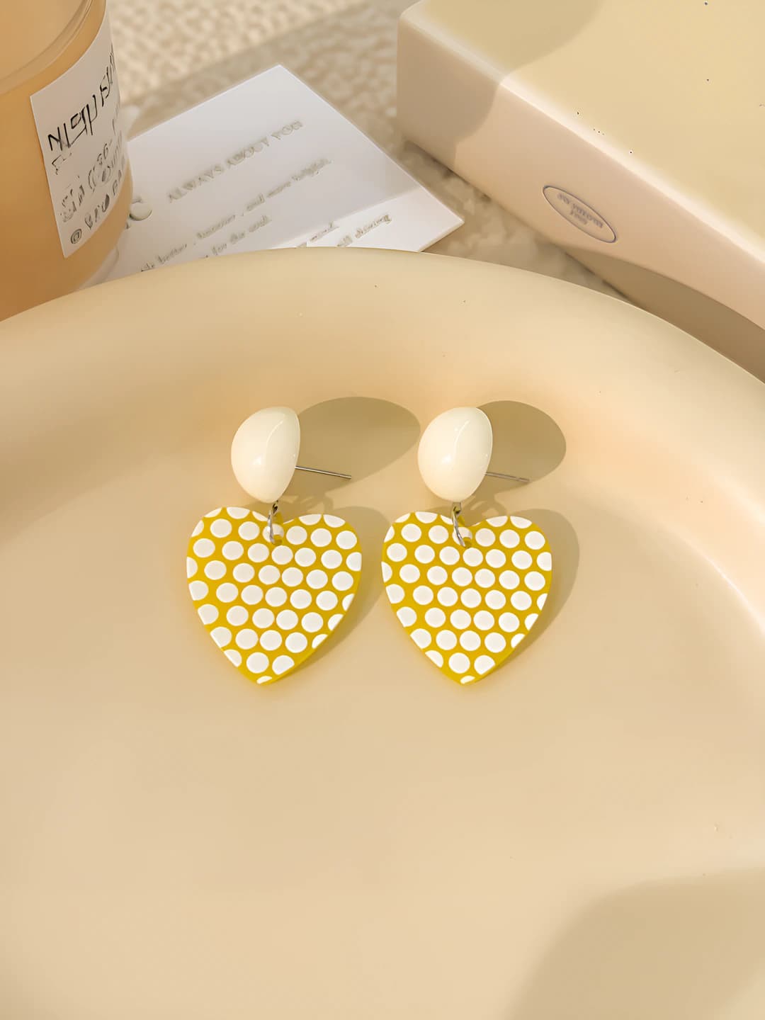 Heart polka dot studs (Yellow)