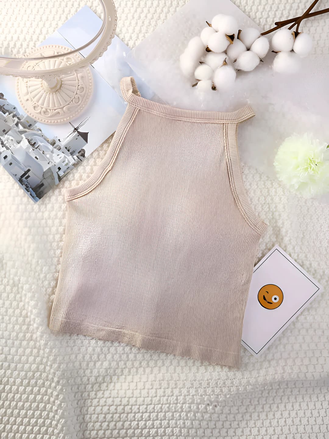Light khaki
