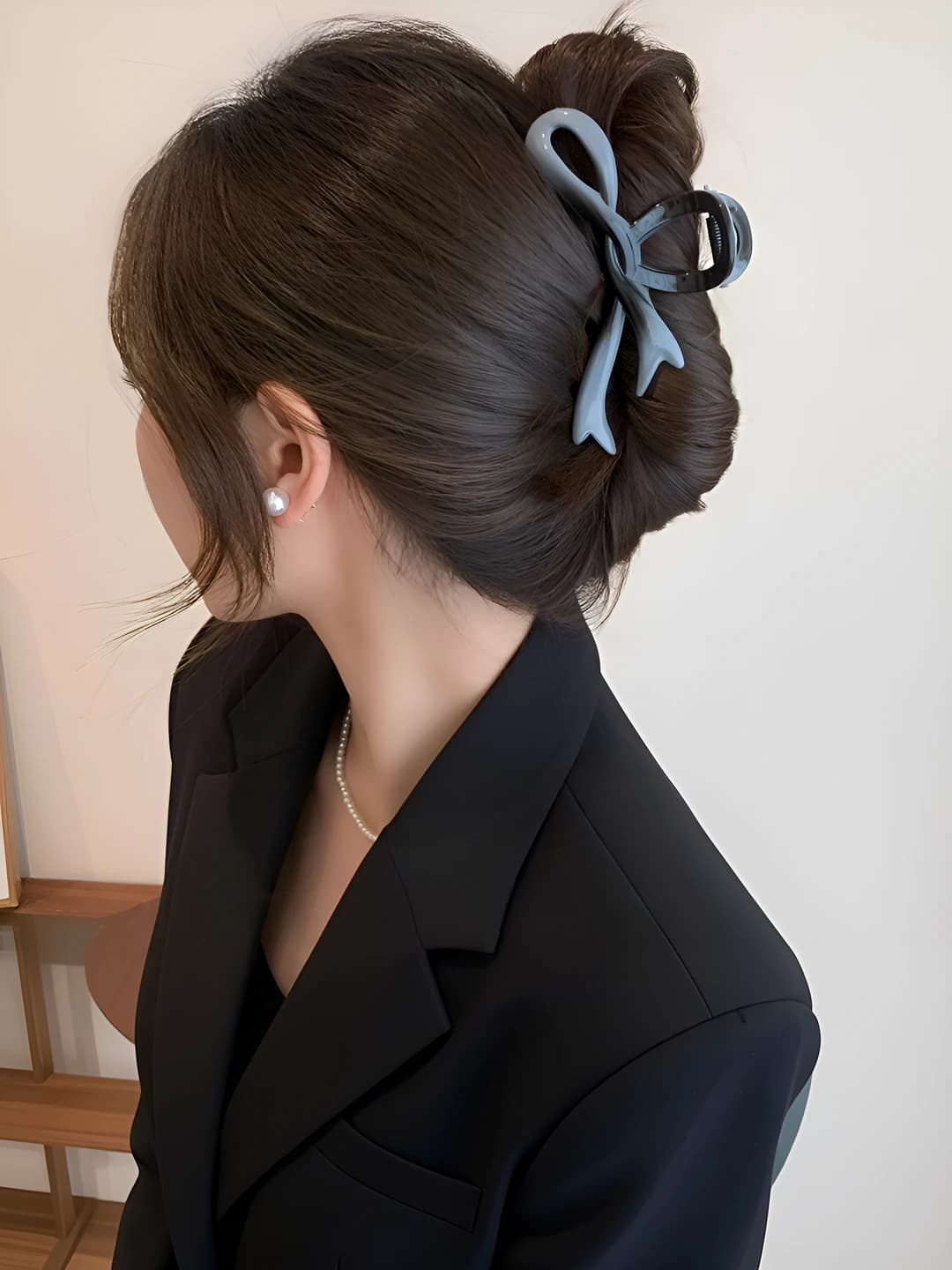 Bow clip - gradient blue-black