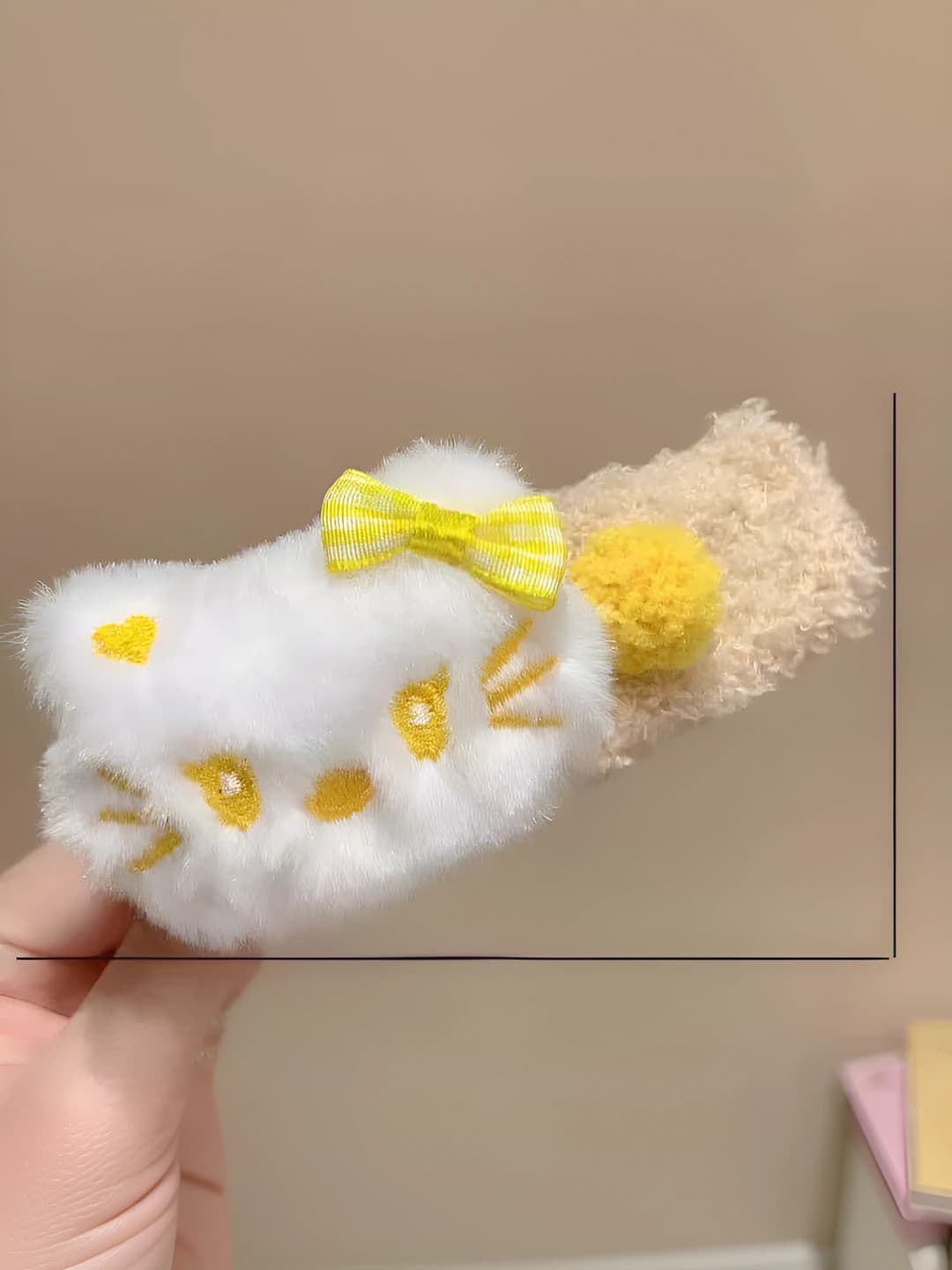 3# Yellow plaid cat