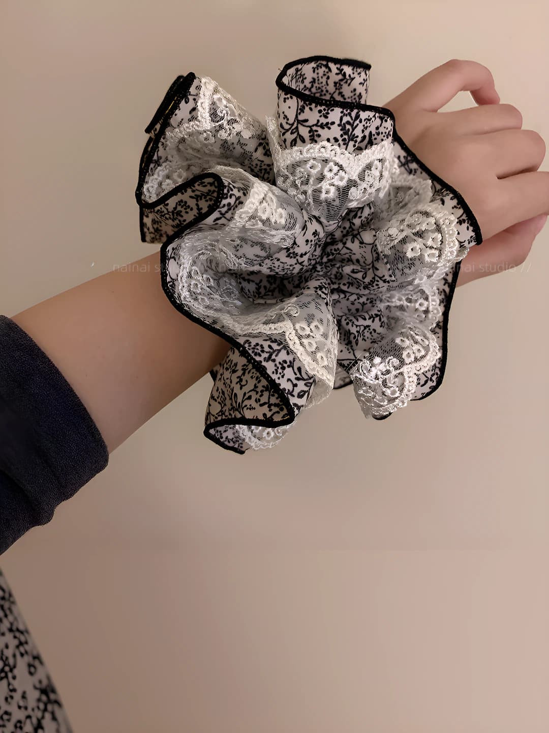 1# White lace 15 cm