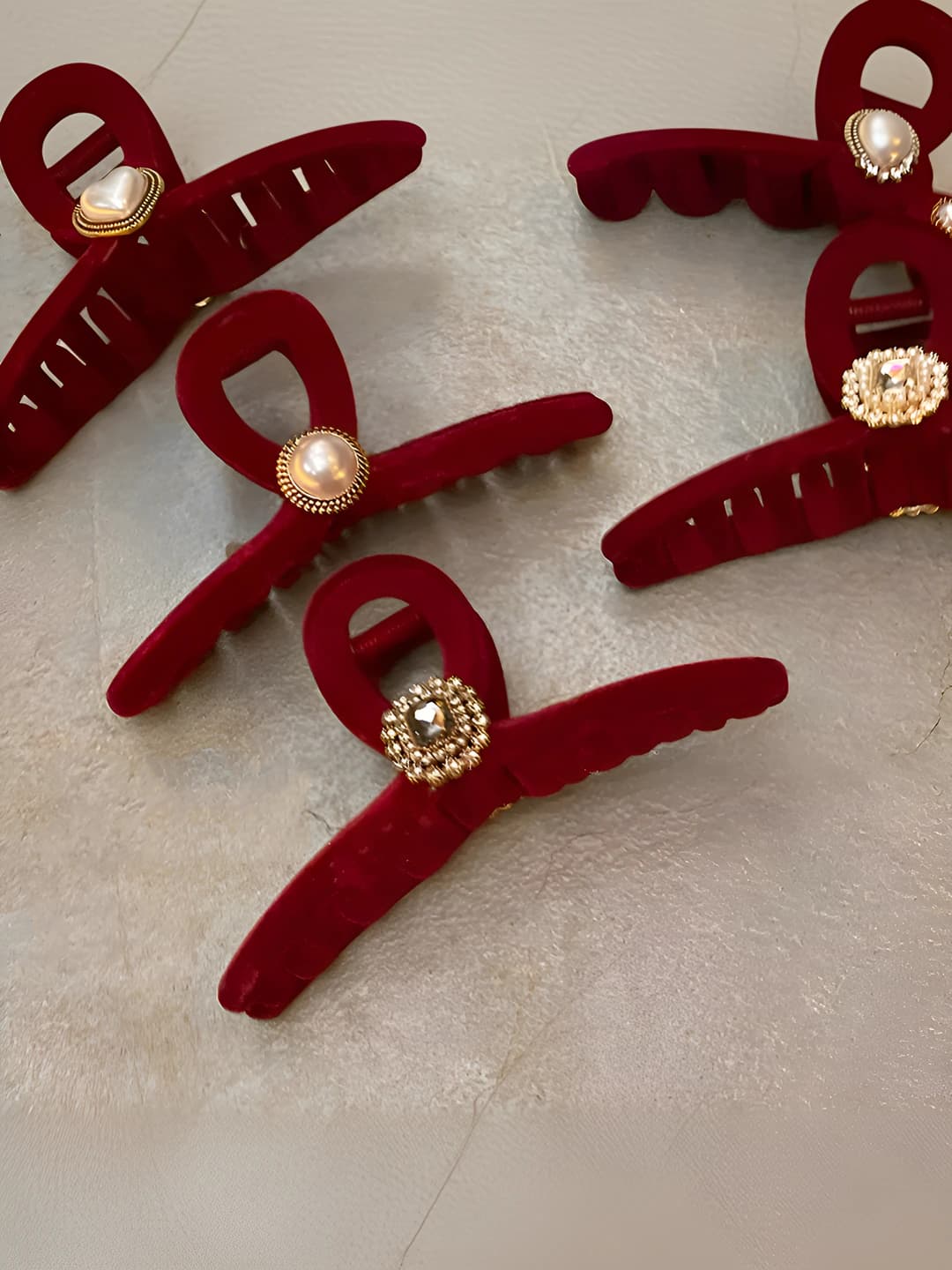 Women's hair clips and combs: retro, red, velvet, rhinestone and pearl, autumn-winter