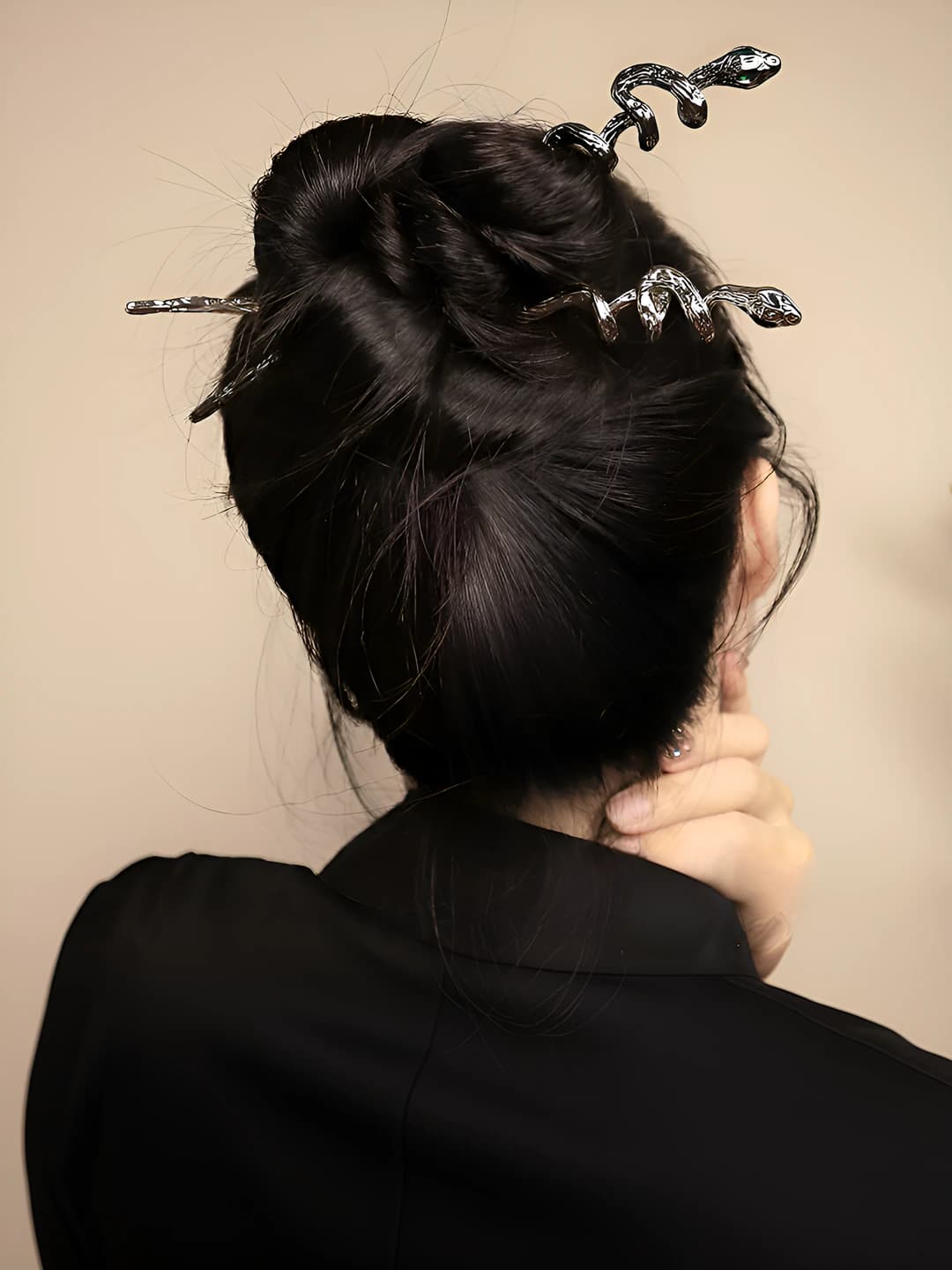 Women's snake-shaped hairpins and bobby pins, alloy, original design, modern minimalism
