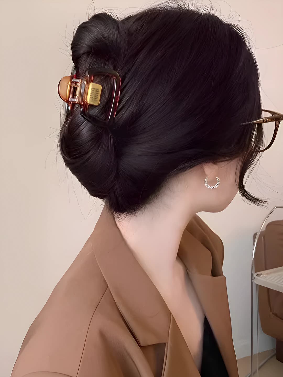 Women's square hair clip (shark/claw clip) 2026, hair accessory in simple style