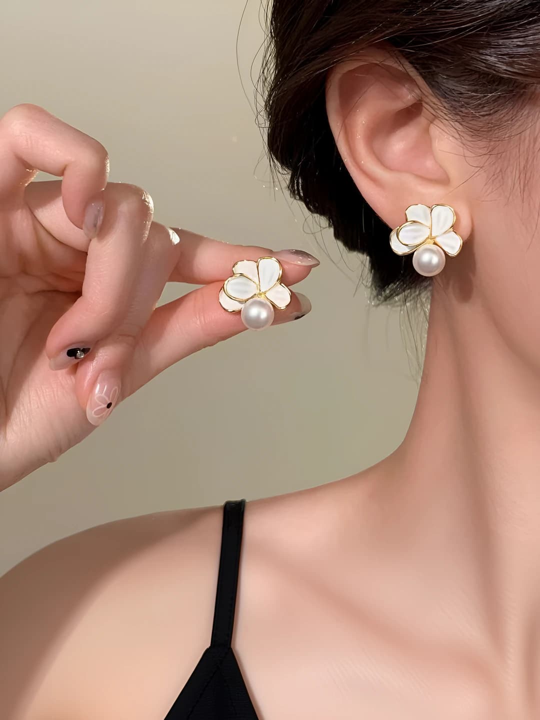 Begonia pearl studs