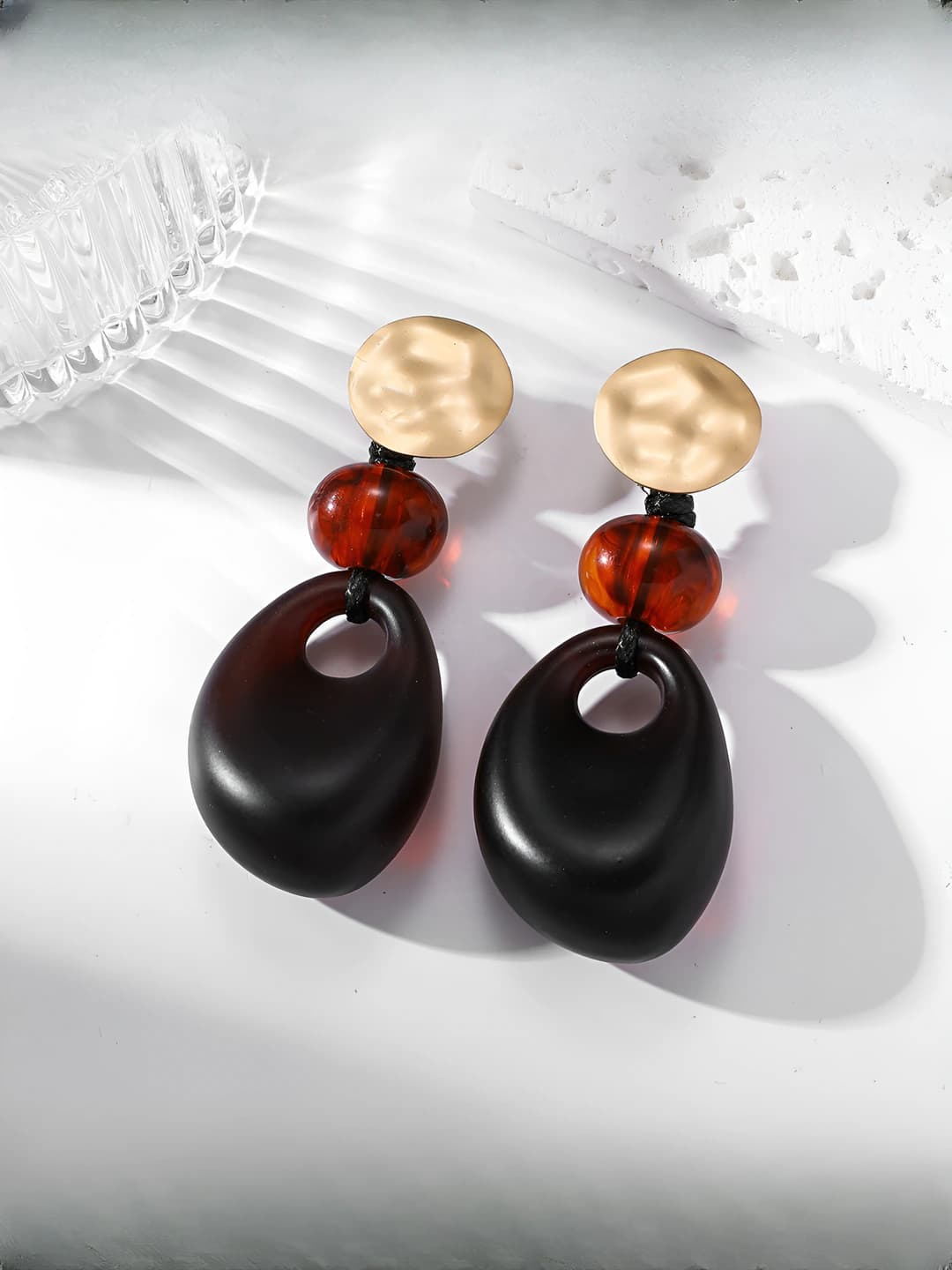 Melard dark coffee oval earrings