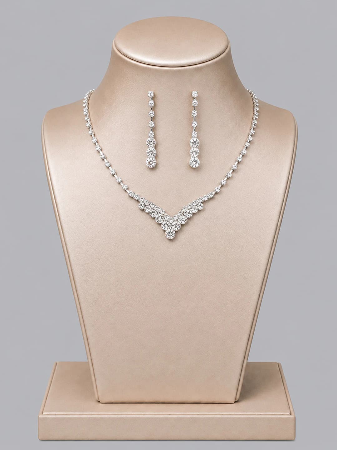 Silver wing design necklace set