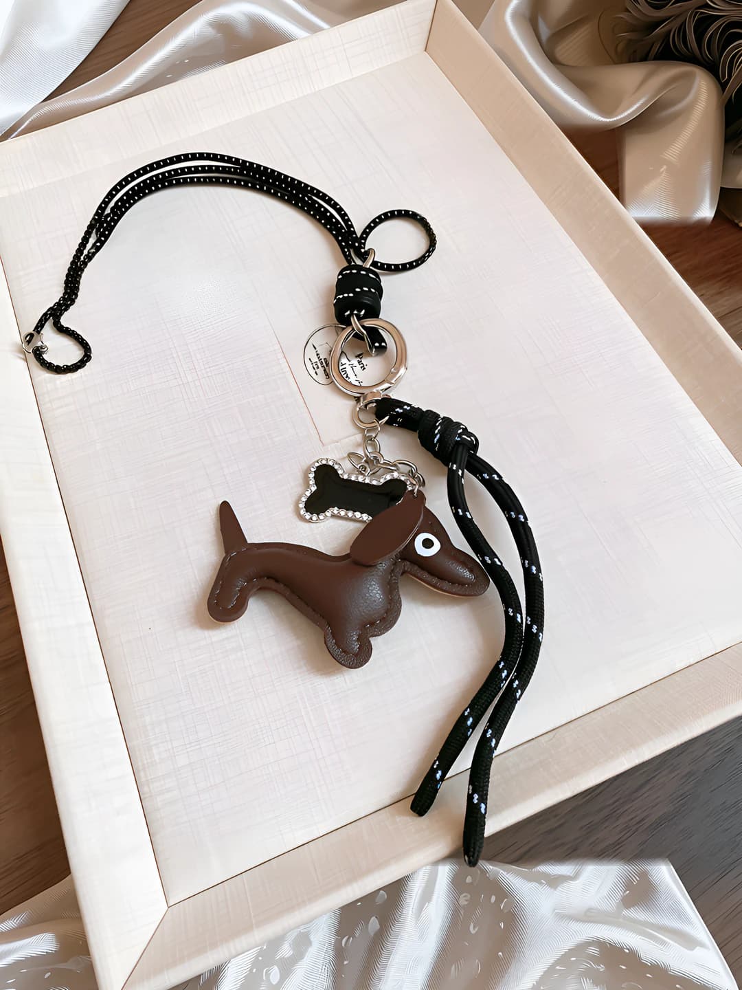 25# Necklace - Black - Coffee