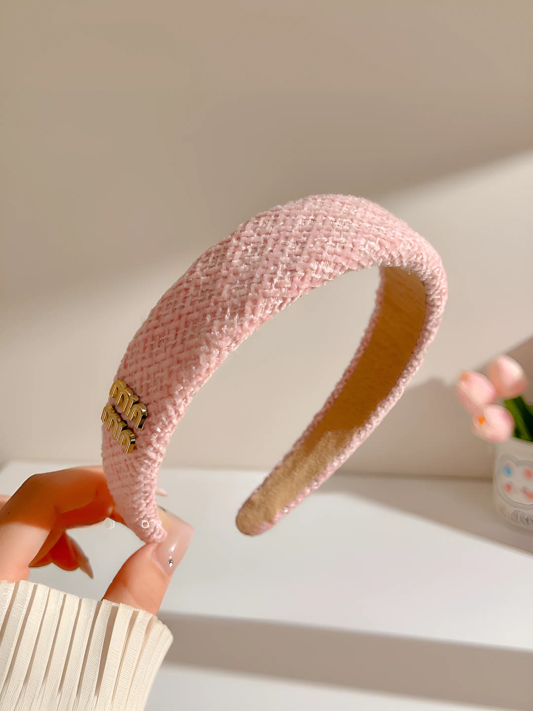 3# Pushti harflar, Chanel uslub