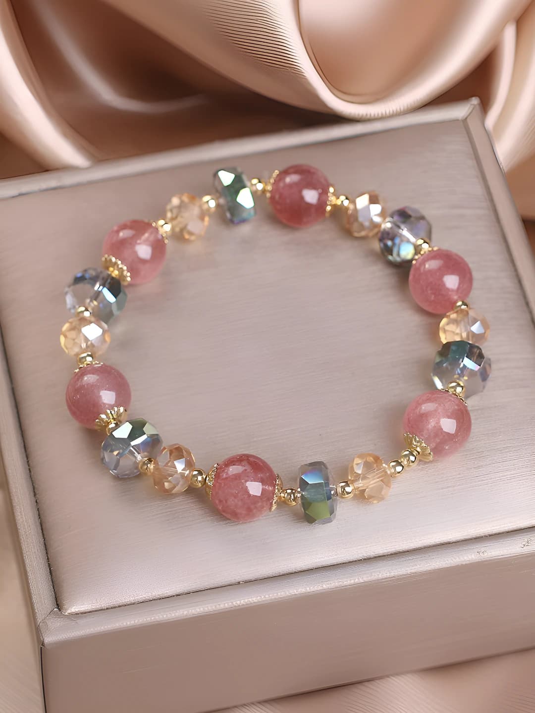 Women's rose quartz bracelet in natural style, made of glass and glass, rhombus shape, with water wave design element