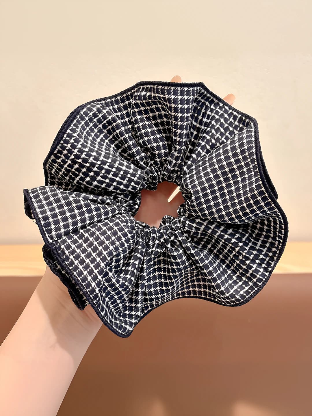 2# Blue striped plaid hair tie 17 cm