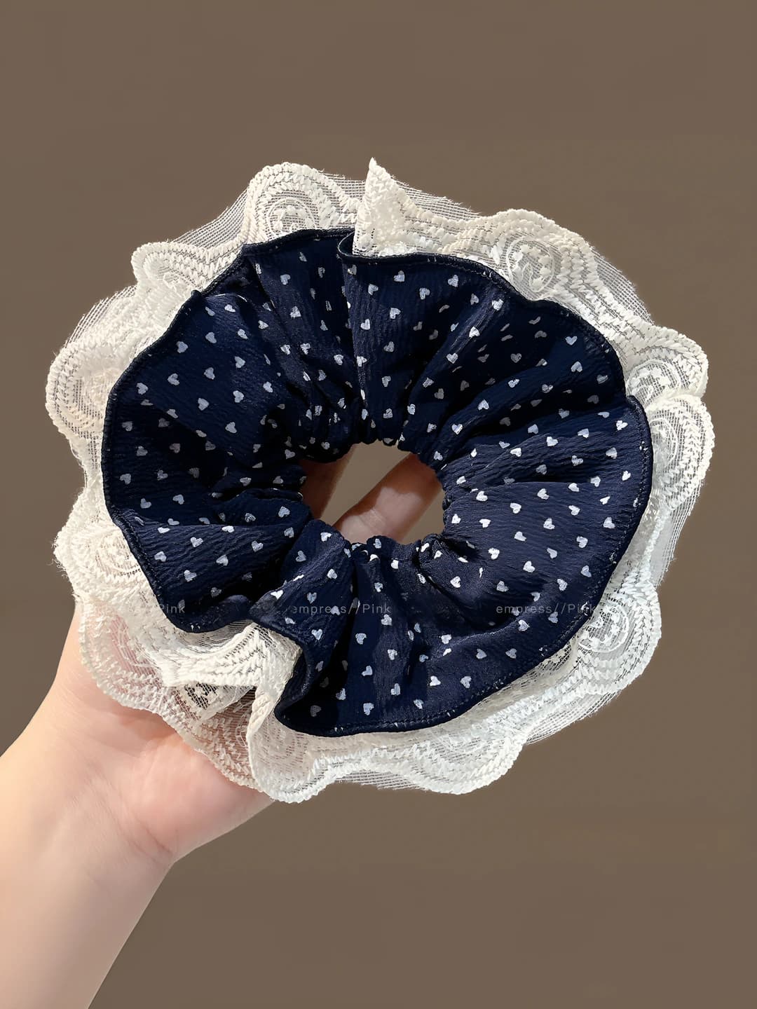 6# Navy heart lace edge ~17 cm
