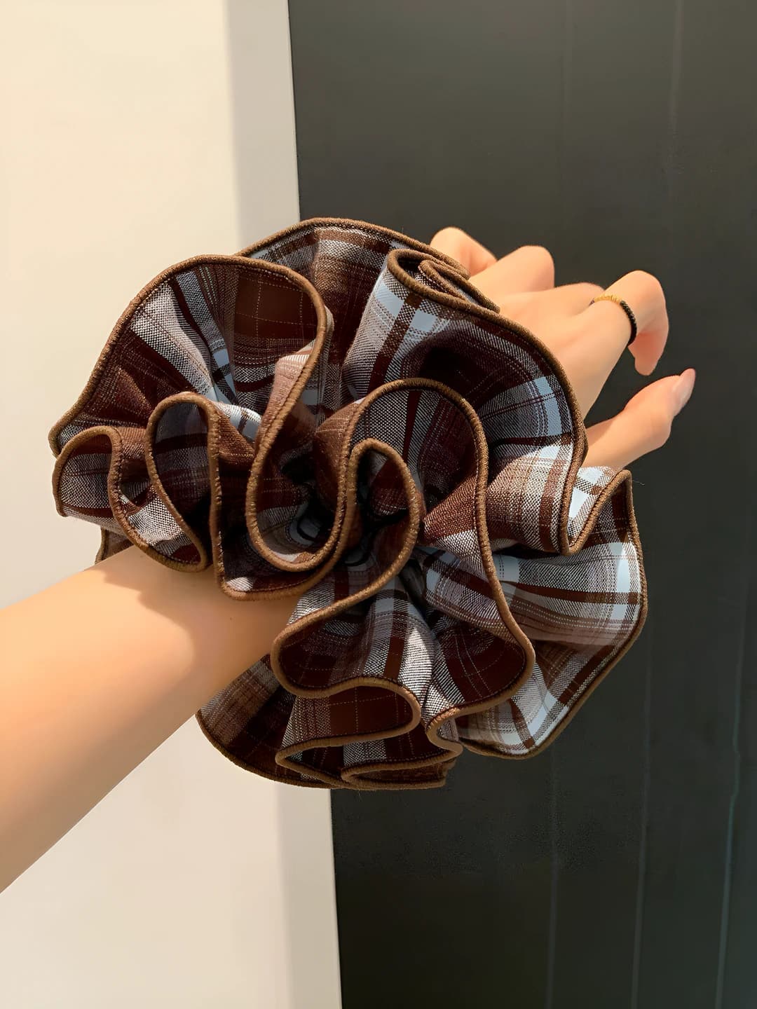 Blue-coffee houndstooth, 16 cm