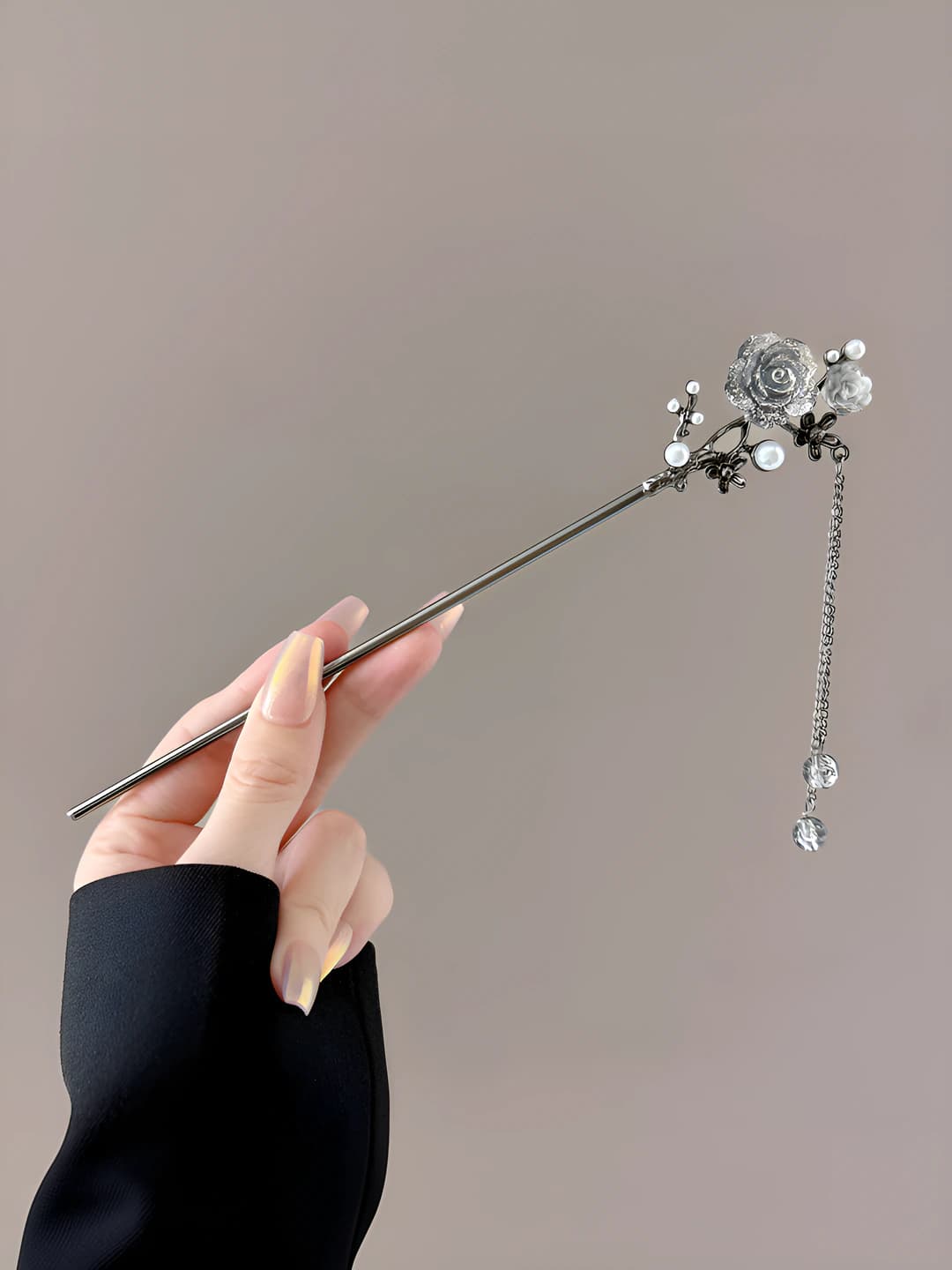 Flying flower hairpin