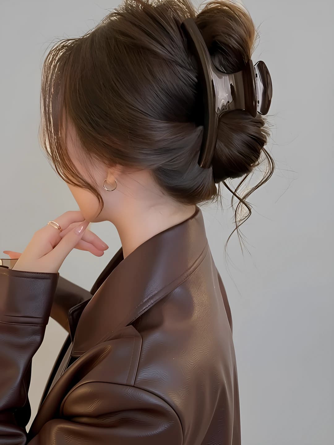 Chocolate brown clip 11.5 cm