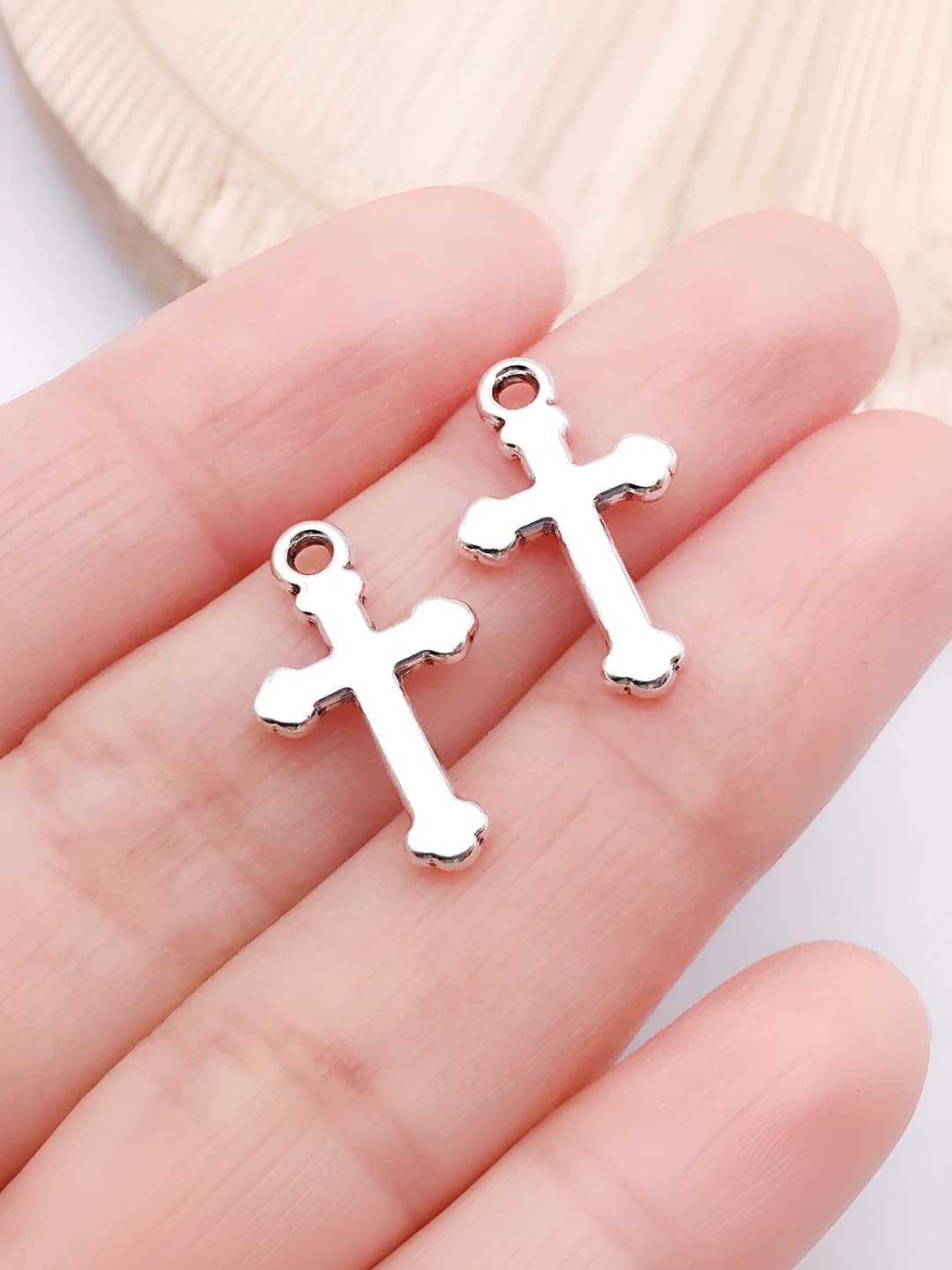 1 шт. старинный крест 11x19mm-0.7g-15697