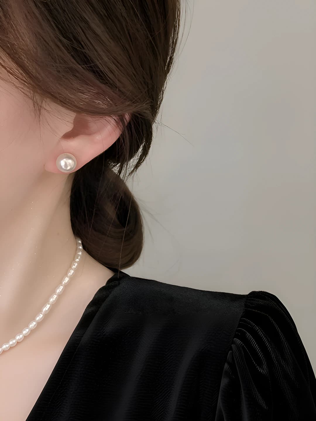 8mm bright pearl clip