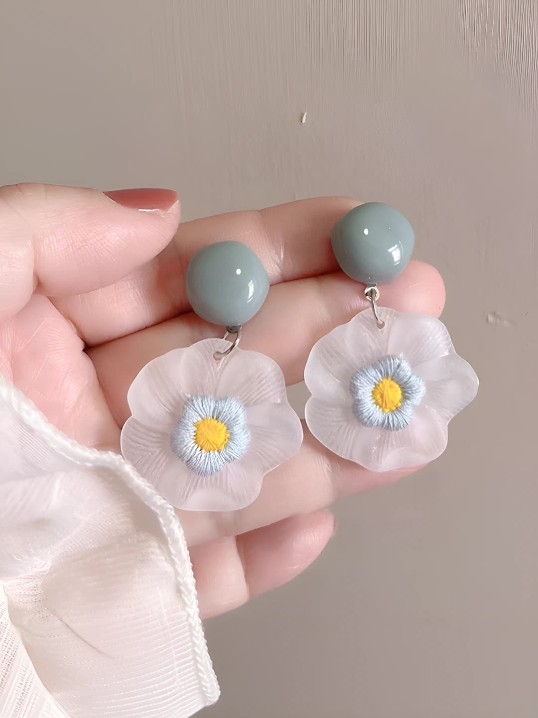 Blue flower stud earrings